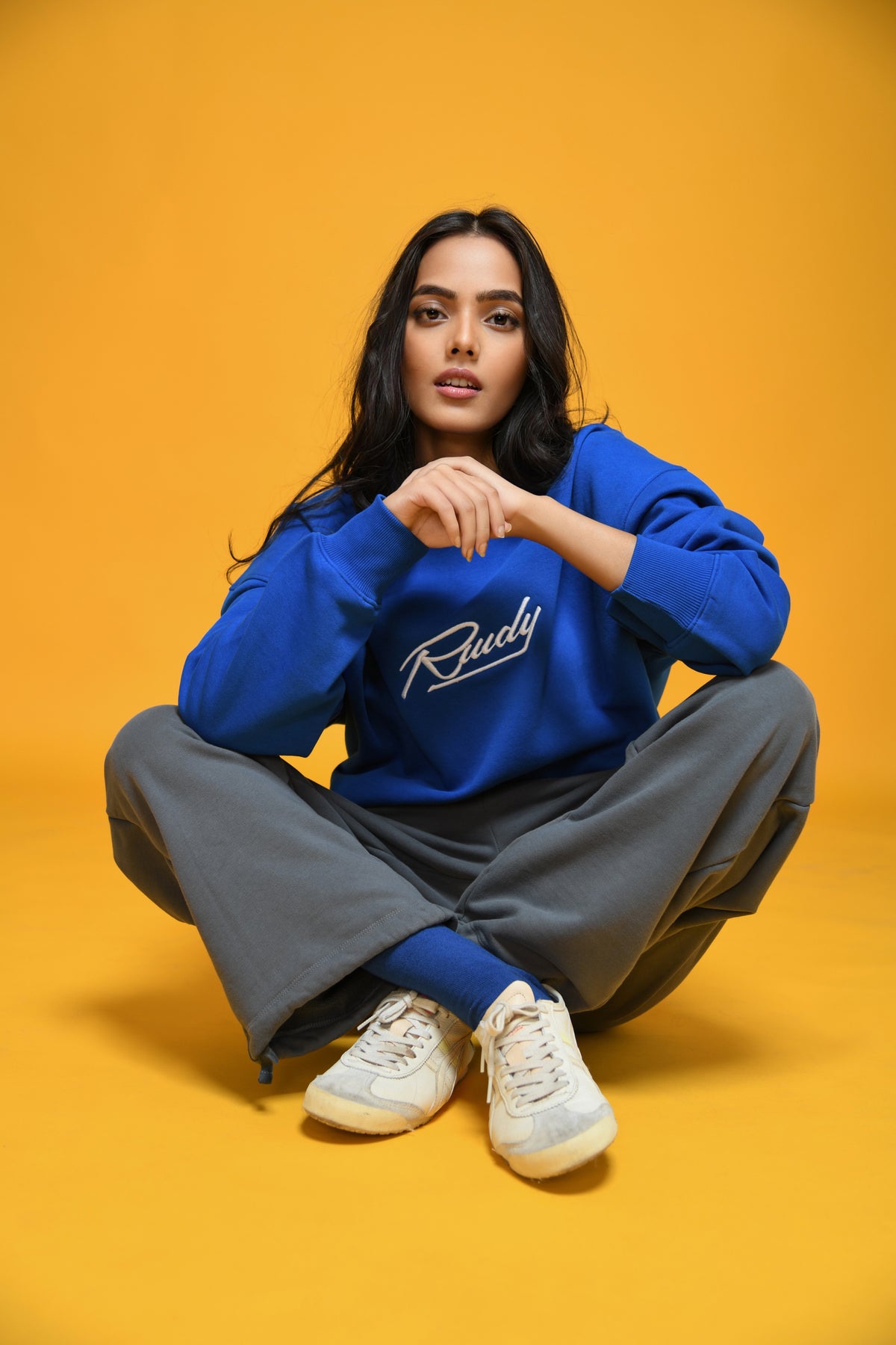 EMBROIDERED RWDY SWEATSHIRT