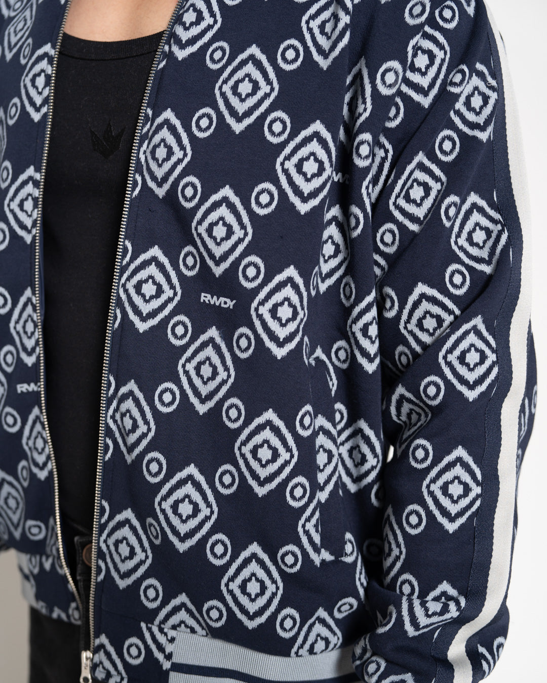 CULTURE BOMBER