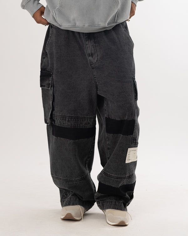 RWDY PATCH CARGO PANTS| BLACK