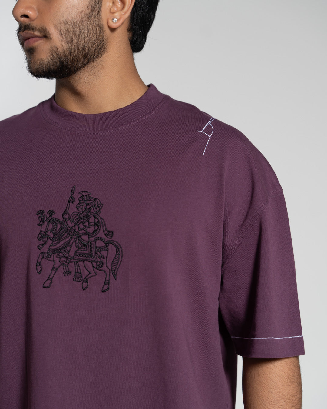 KING MOTIF TEE