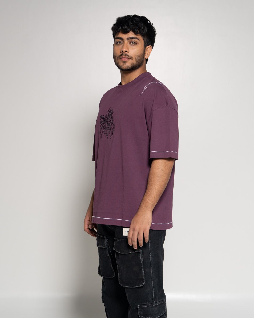 KING MOTIF TEE