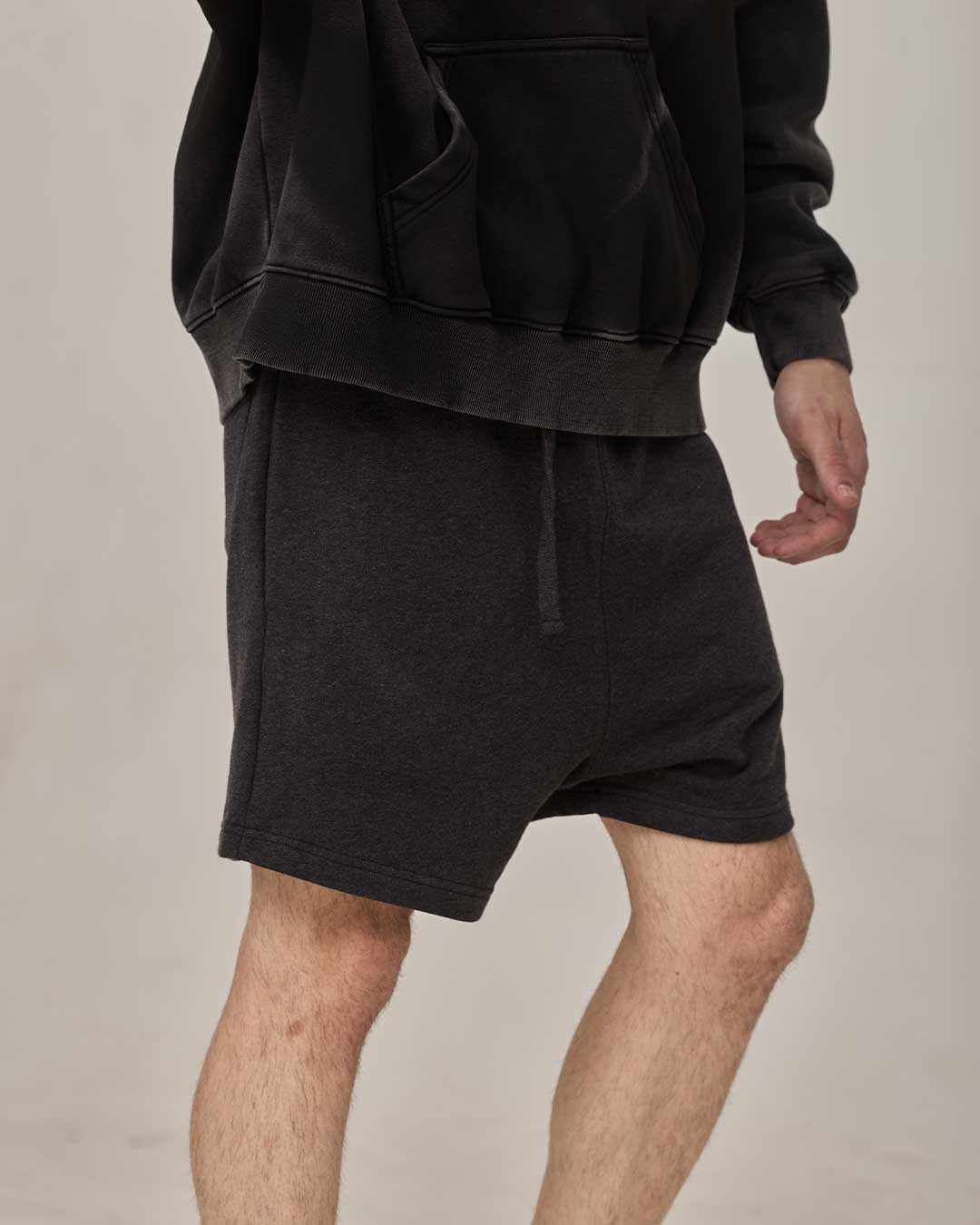 OFF DUTY SHORTS | BLACK