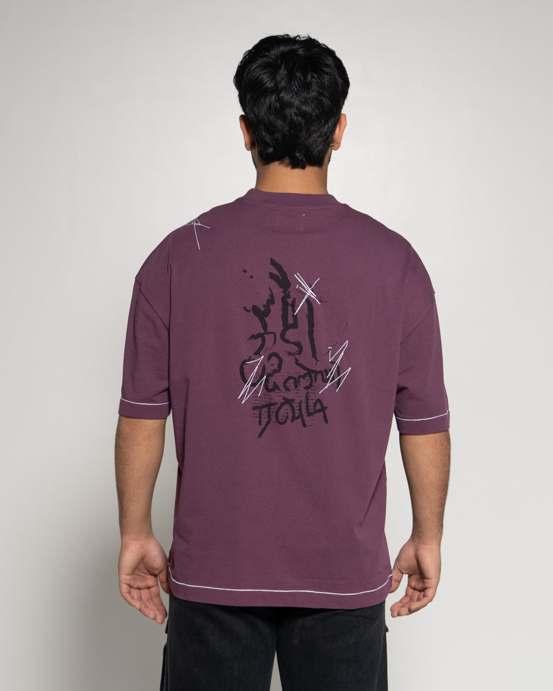 KING MOTIF TEE