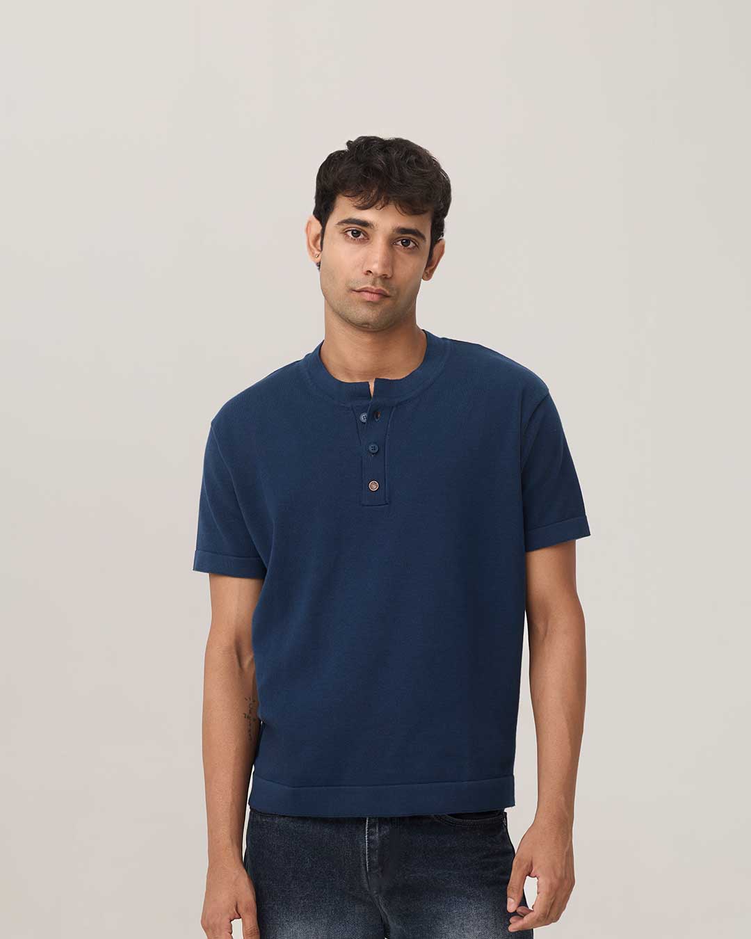 RWDY GRAIN HENLEY TEE | DEEP INDIGO