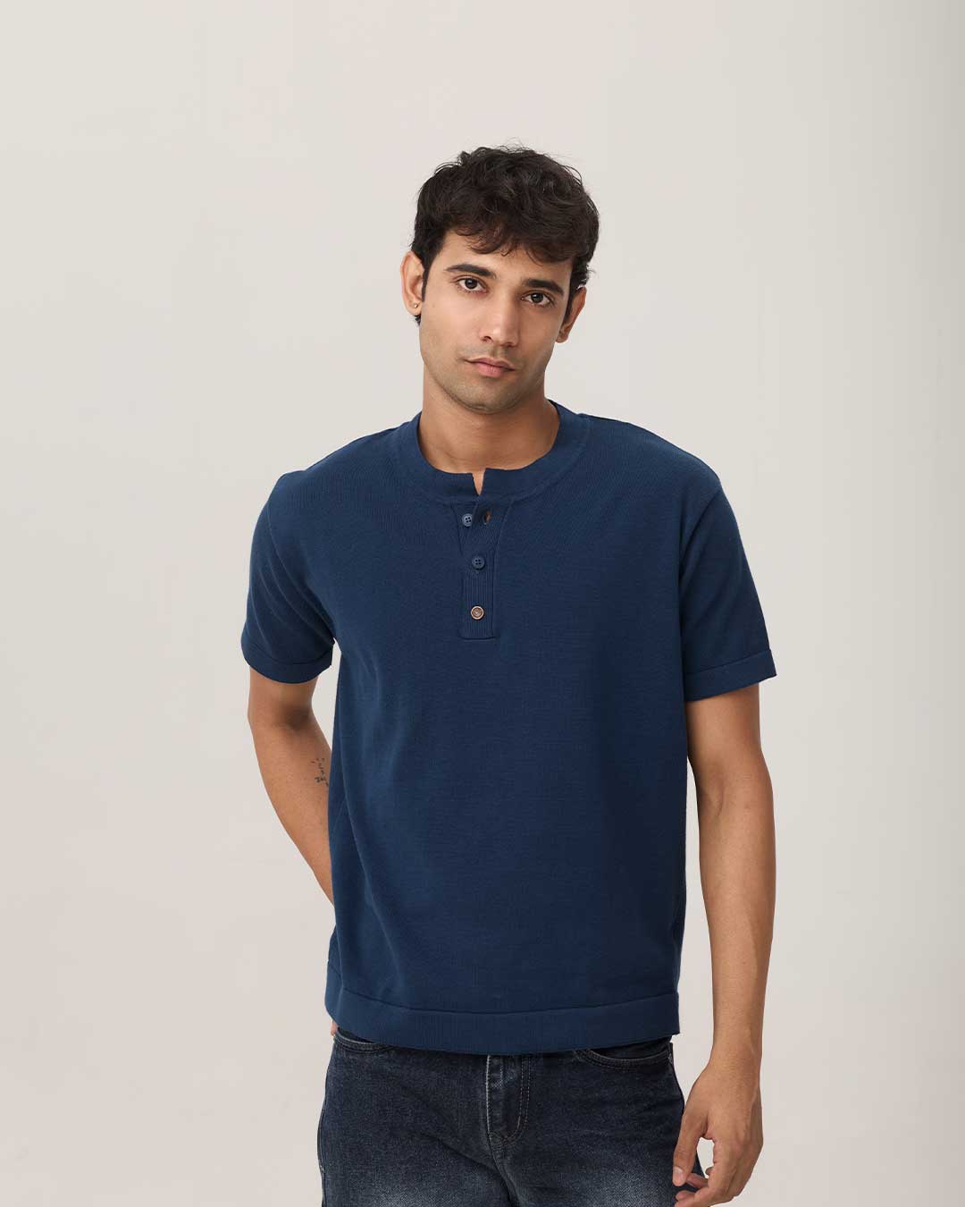 RWDY GRAIN HENLEY TEE | DEEP INDIGO